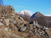 29 Vista in Arera innevato e Monte Castello